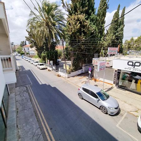 Cheer Up City Apartment, Near To The Finikoudes Beach Larnaca Exterior photo