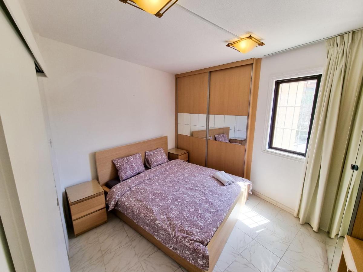 Cheer Up City Apartment, Near To The Finikoudes Beach Larnaca Exterior photo