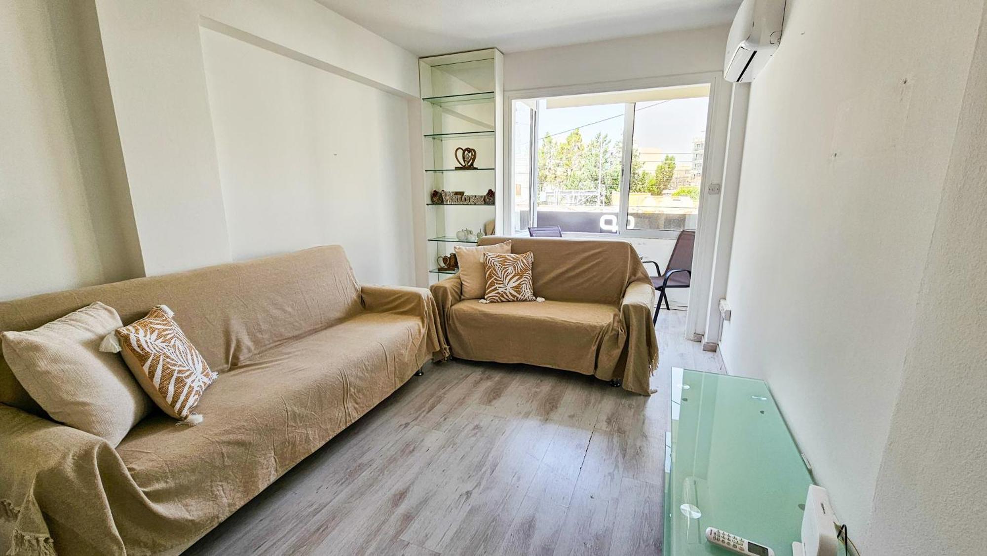 Cheer Up City Apartment, Near To The Finikoudes Beach Larnaca Exterior photo
